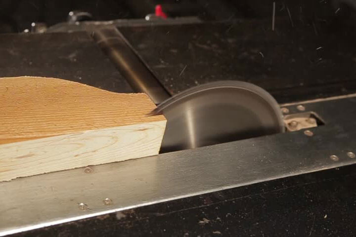 S4---Saw-Cutting-Timber